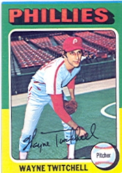 1975 Topps Baseball Cards      326     Wayne Twitchell